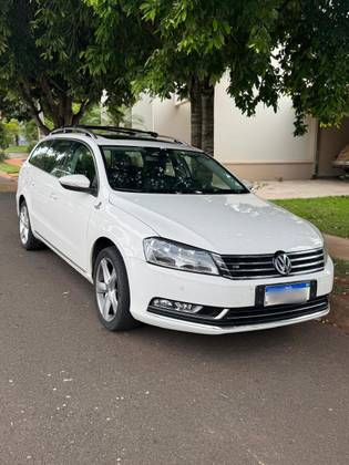 VOLKSWAGEN PASSAT VARIANT 2.0 TSI 16V 211CV GASOLINA 4P AUTOMÁTICO VOLKSWAGEN PASSAT VARIANT 2.0 TSI 16V 211CV GASOLINA 4P AUTOMÁTICO